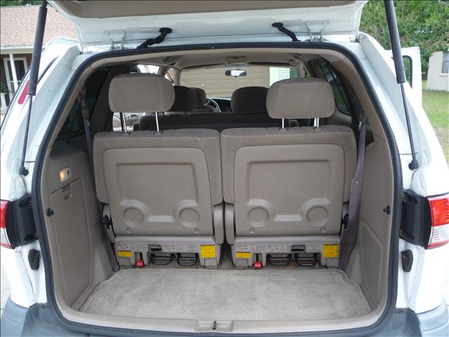 Toyota Sienna 2002 photo 2