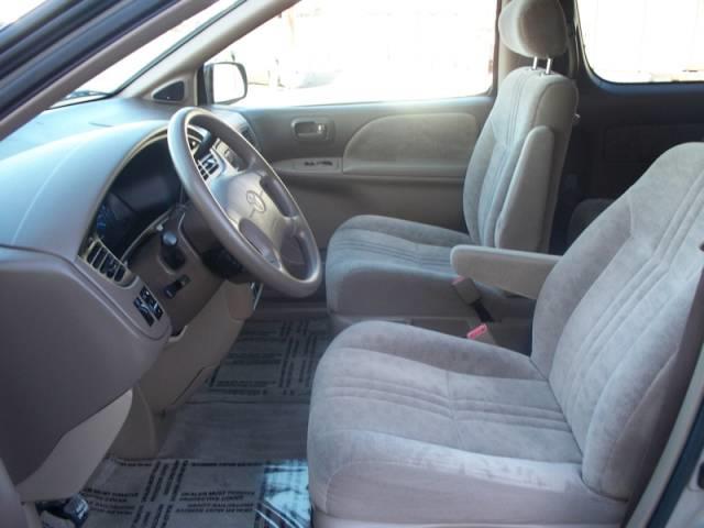 Toyota Sienna 4dr SEL FWD MiniVan