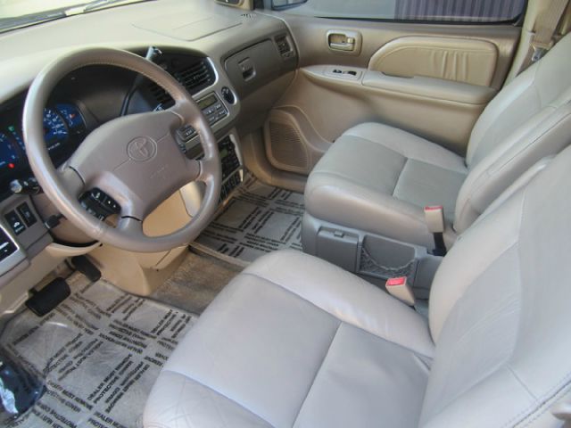 Toyota Sienna 2002 photo 19