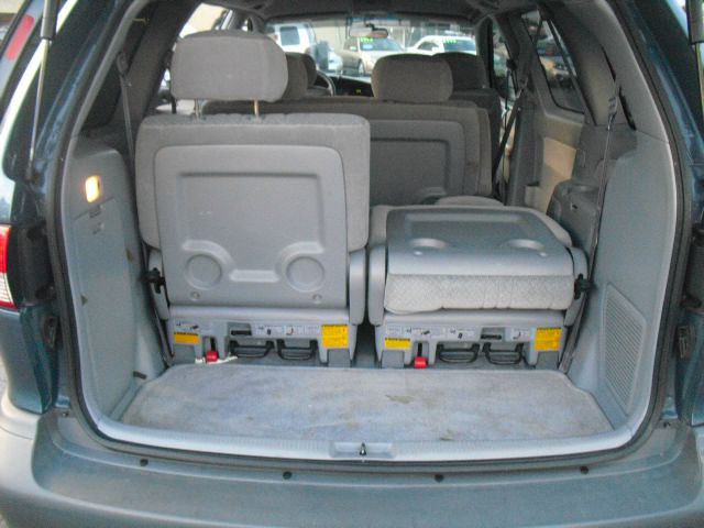 Toyota Sienna 2002 photo 4