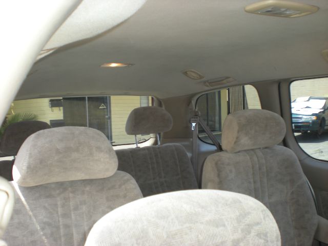 Toyota Sienna 2002 photo 4