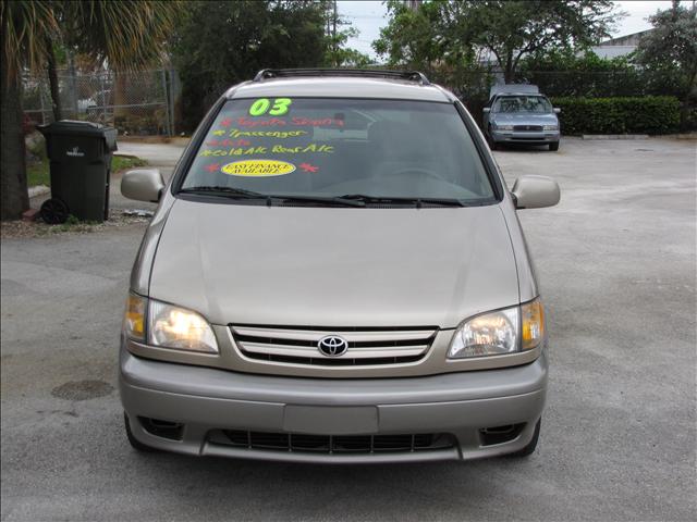 Toyota Sienna X MiniVan