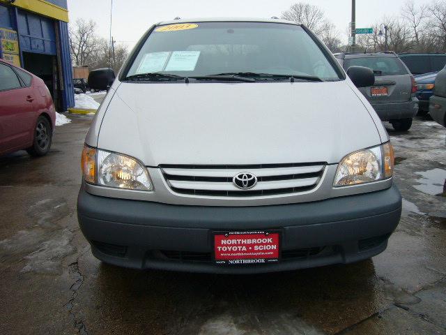 Toyota Sienna SEL Sport Utility 4D MiniVan