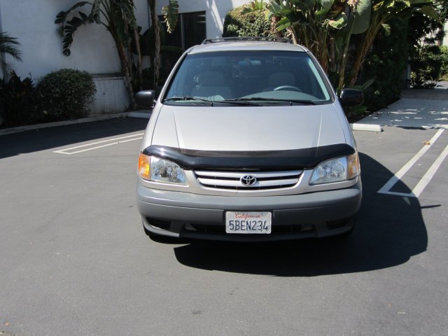 Toyota Sienna 2003 photo 4