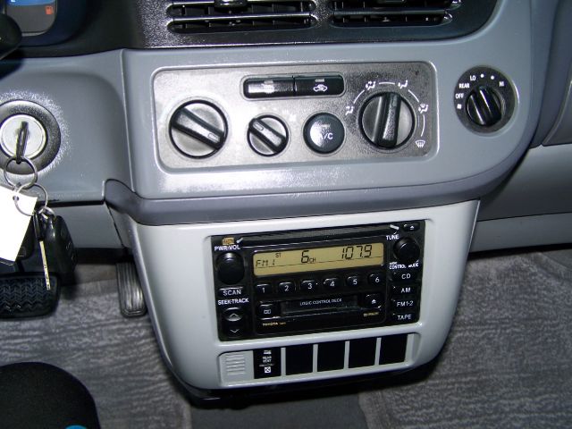 Toyota Sienna 2003 photo 14