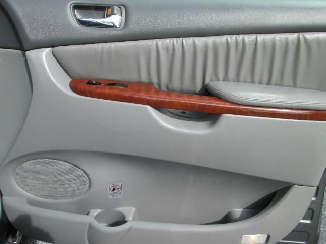 Toyota Sienna 2004 photo 23