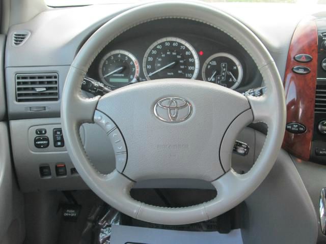 Toyota Sienna 2004 photo 40