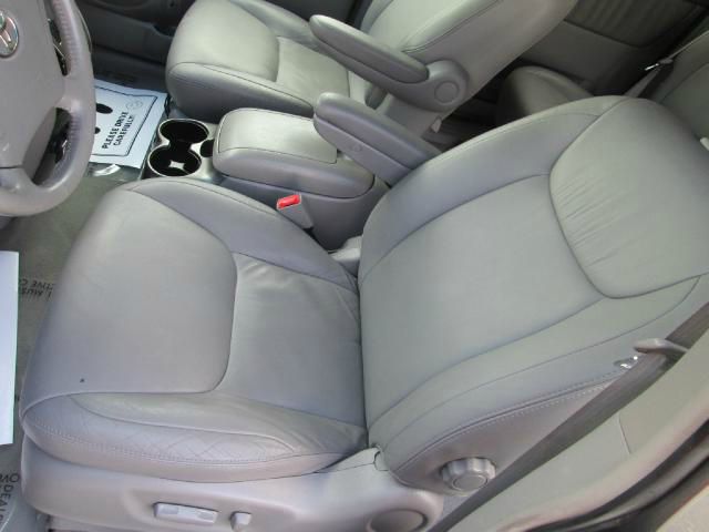 Toyota Sienna 2004 photo 45