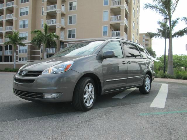 Toyota Sienna 2004 photo 49