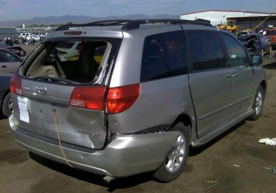 Toyota Sienna 2004 photo 4