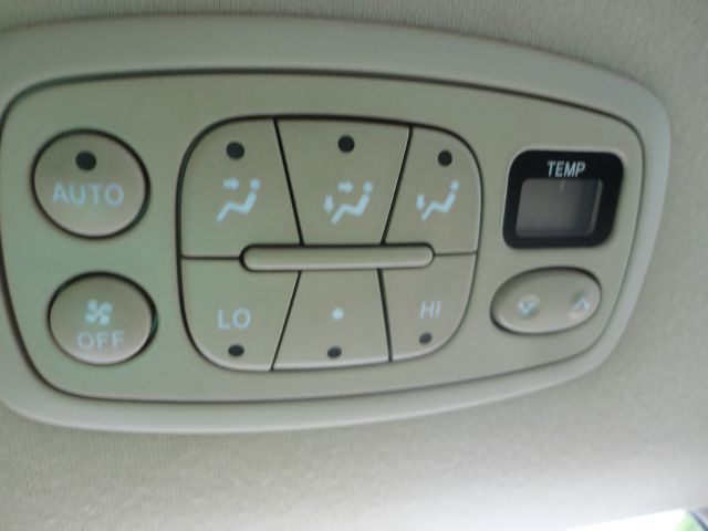 Toyota Sienna 2004 photo 12