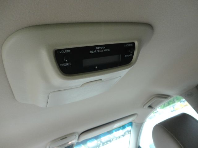 Toyota Sienna 2004 photo 20