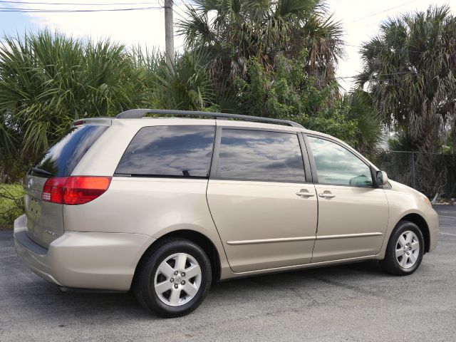 Toyota Sienna SEL Sport Utility 4D MiniVan