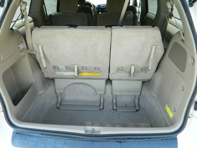 Toyota Sienna 2004 photo 21