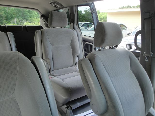 Toyota Sienna 2004 photo 1