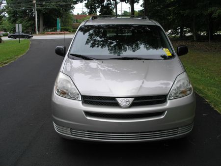 Toyota Sienna 2004 photo 1