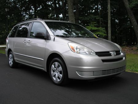 Toyota Sienna 2004 photo 4