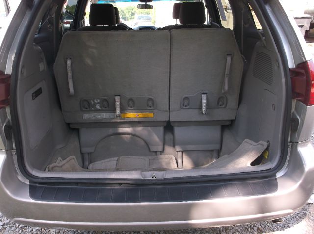 Toyota Sienna 2004 photo 3