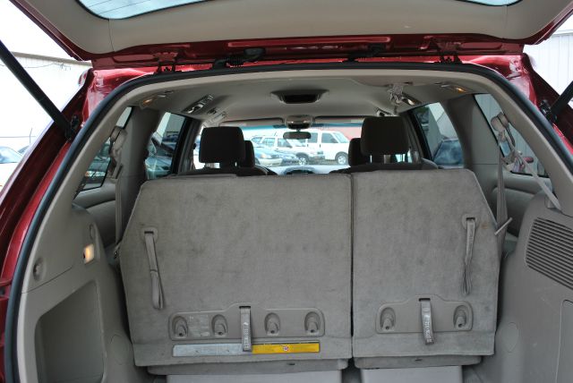 Toyota Sienna 2004 photo 3