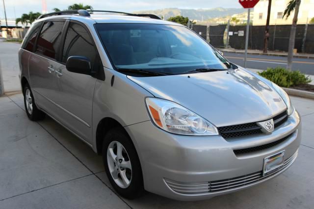 Toyota Sienna 2004 photo 1