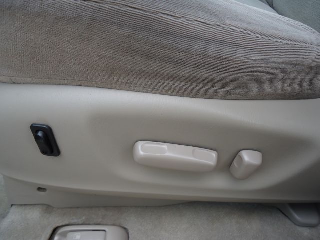 Toyota Sienna 2004 photo 11