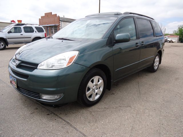 Toyota Sienna 2004 photo 12