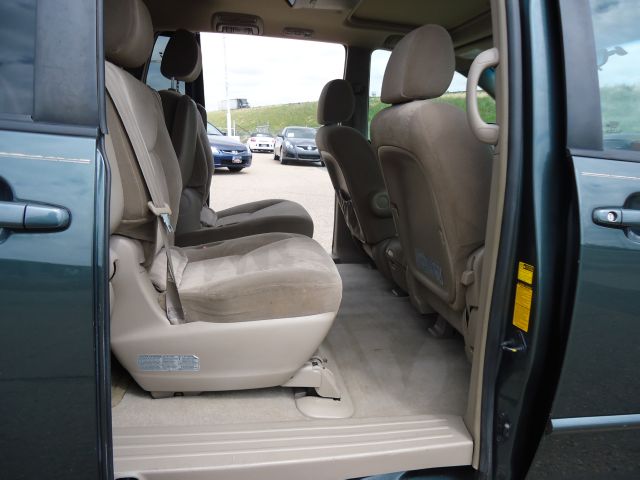 Toyota Sienna 2004 photo 26