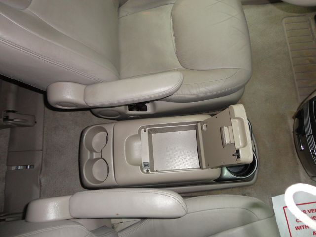 Toyota Sienna 2004 photo 18