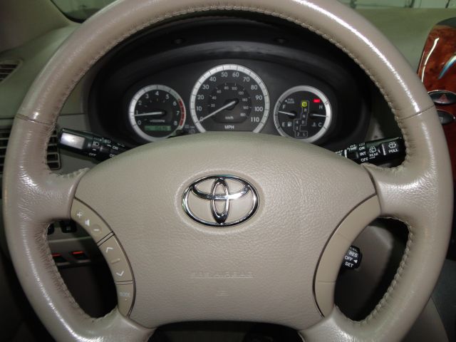 Toyota Sienna 2004 photo 29