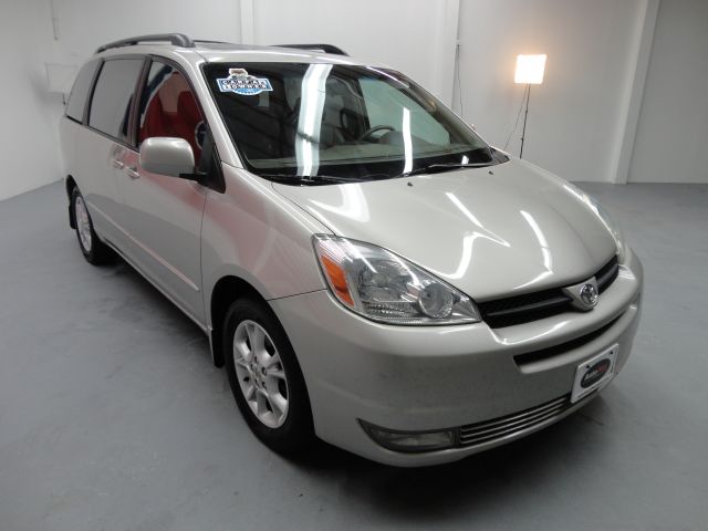 Toyota Sienna 2004 photo 37