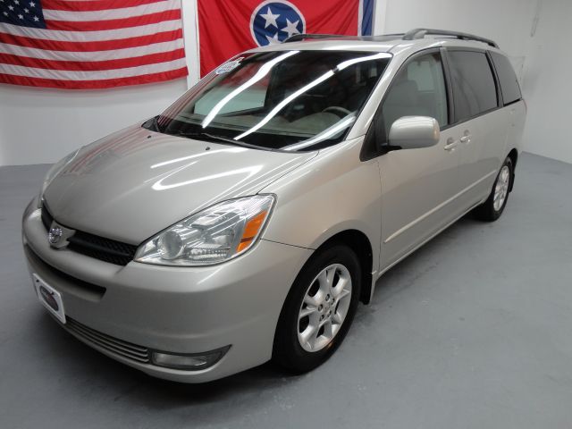 Toyota Sienna 2004 photo 38