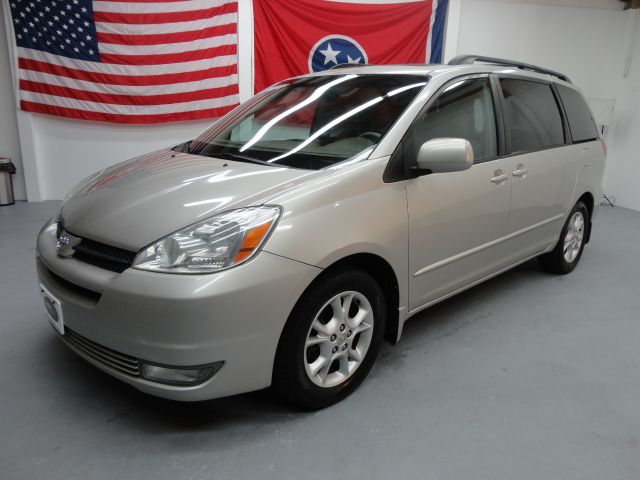 Toyota Sienna 2004 photo 41