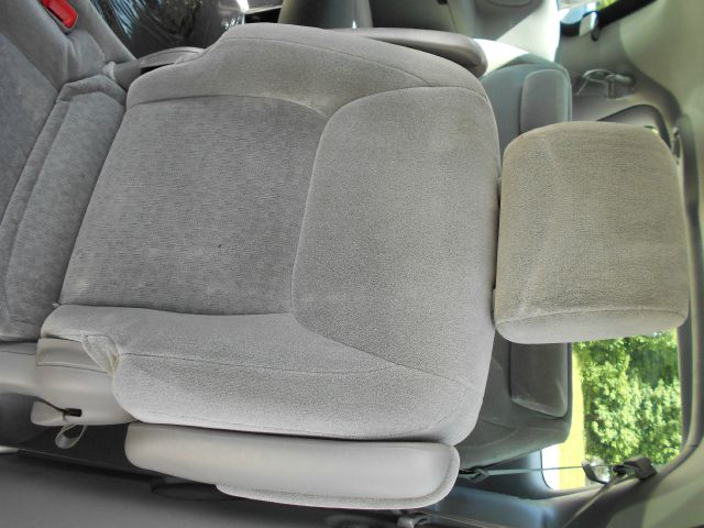 Toyota Sienna 2004 photo 16