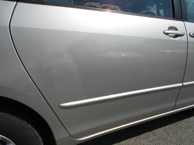 Toyota Sienna 2004 photo 24