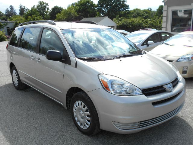 Toyota Sienna 2004 photo 8