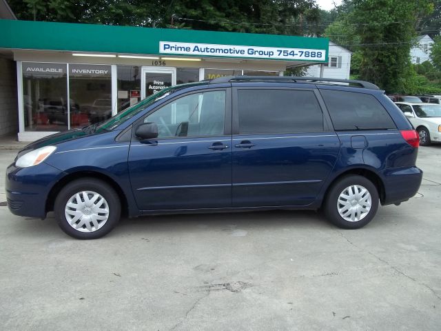 Toyota Sienna 2004 photo 4