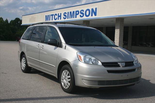 Toyota Sienna 2004 photo 18