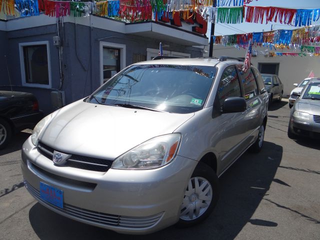 Toyota Sienna 2004 photo 20