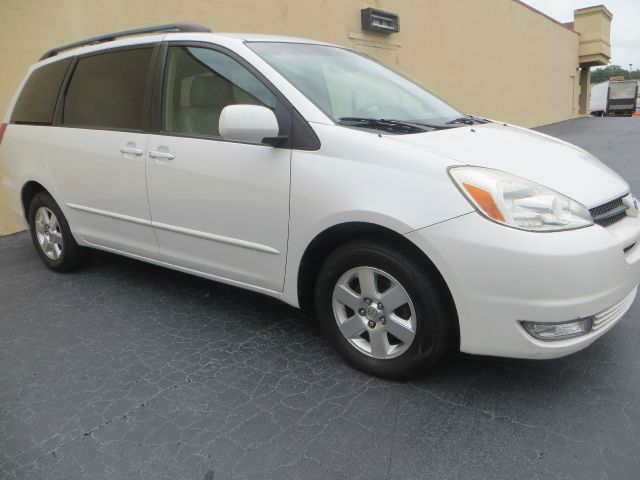 Toyota Sienna SEL Sport Utility 4D MiniVan