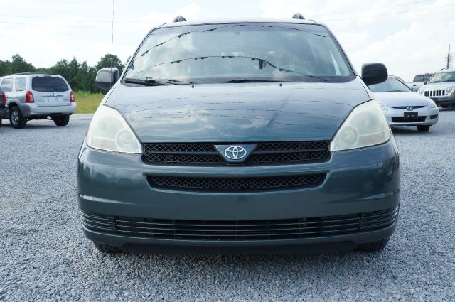 Toyota Sienna 2004 photo 4