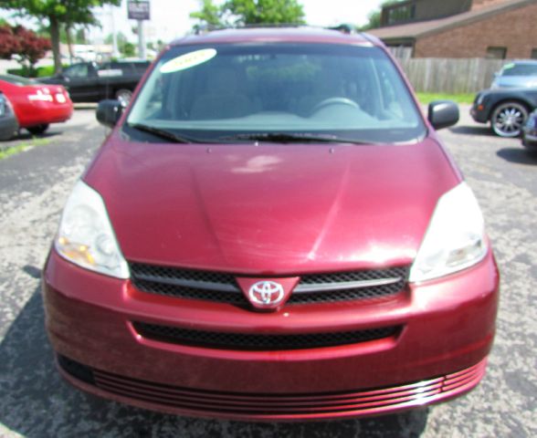 Toyota Sienna 2005 photo 4