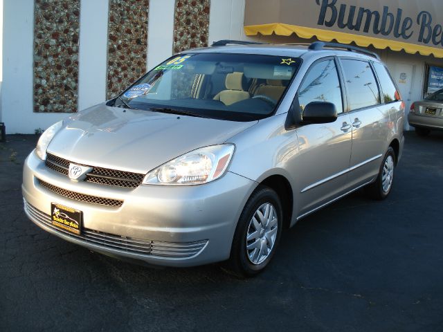 Toyota Sienna 2005 photo 4