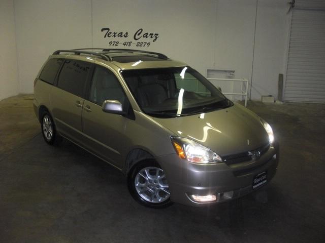 Toyota Sienna 2500 HD 4X4 REG CAB MiniVan