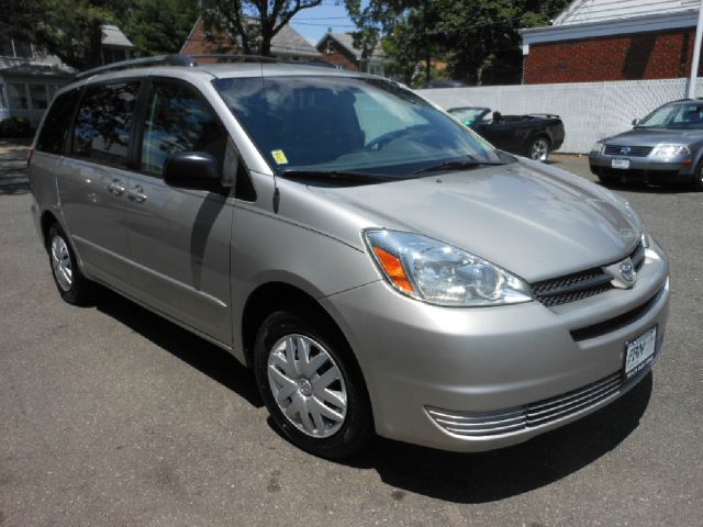 Toyota Sienna 2005 photo 4