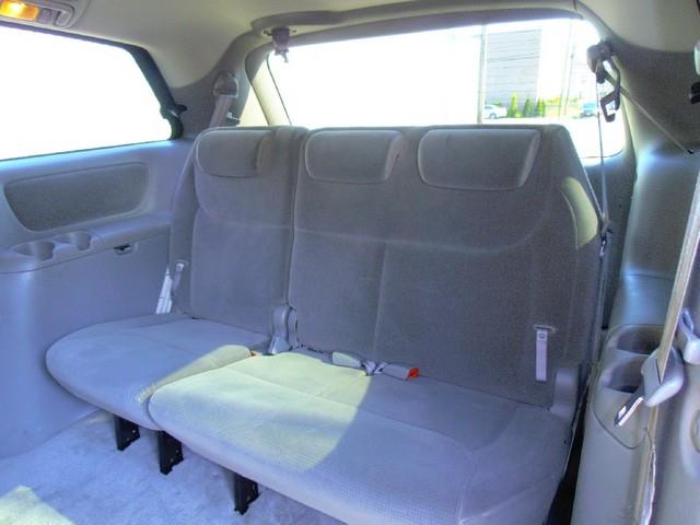 Toyota Sienna 2005 photo 12