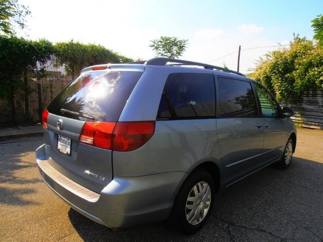 Toyota Sienna 2005 photo 14