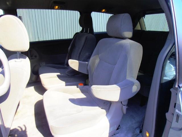 Toyota Sienna 2005 photo 7