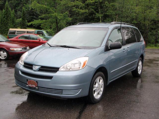 Toyota Sienna X MiniVan