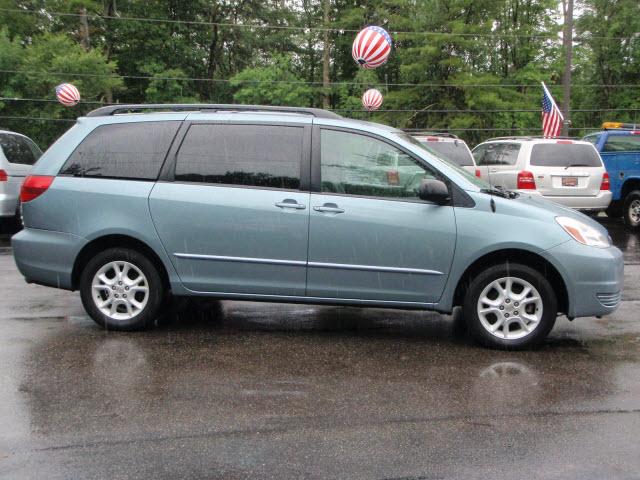 Toyota Sienna 2005 photo 3