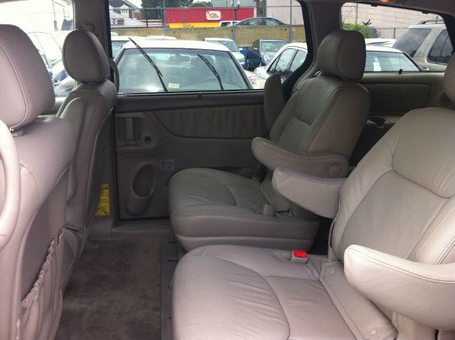 Toyota Sienna 2005 photo 6